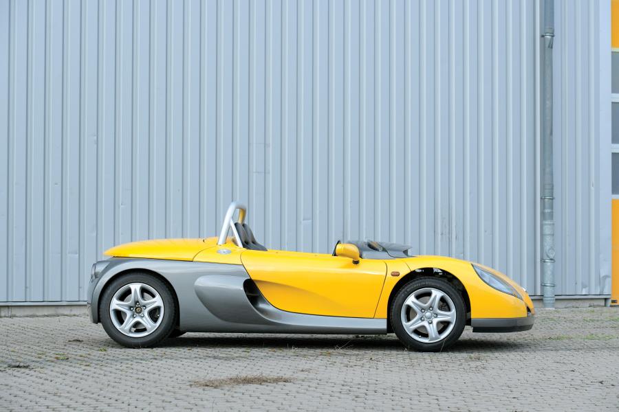  Renault Sport Spider 1996 года  (фото 2 из 22)